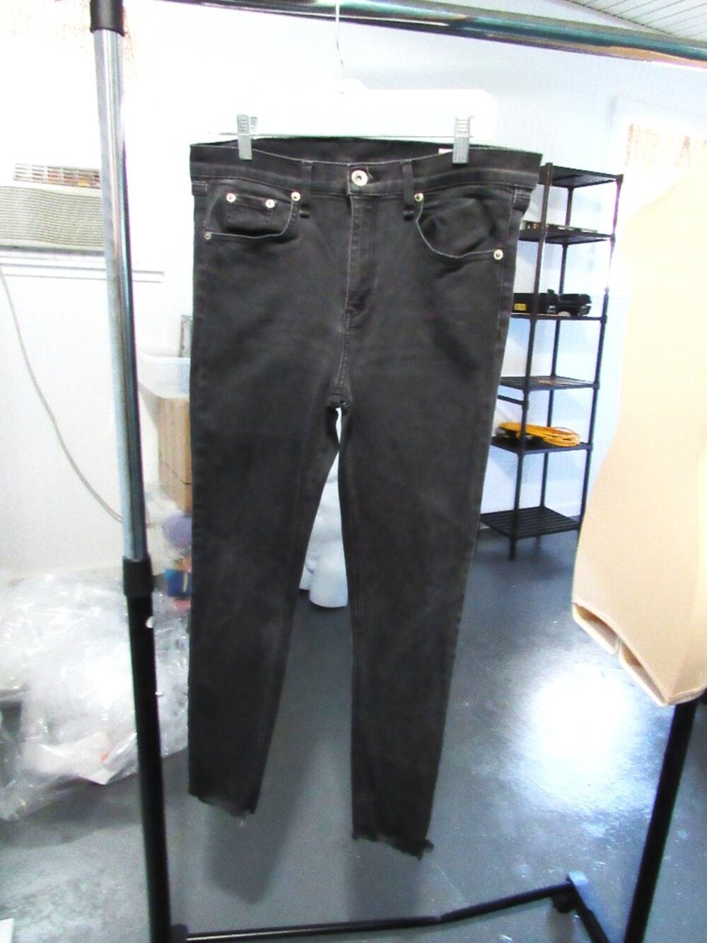 RAG & BONE BLK JEANS WAIST 33, SKINNY ANKLE, INSEAM 27, RISE 10, ORG $225
